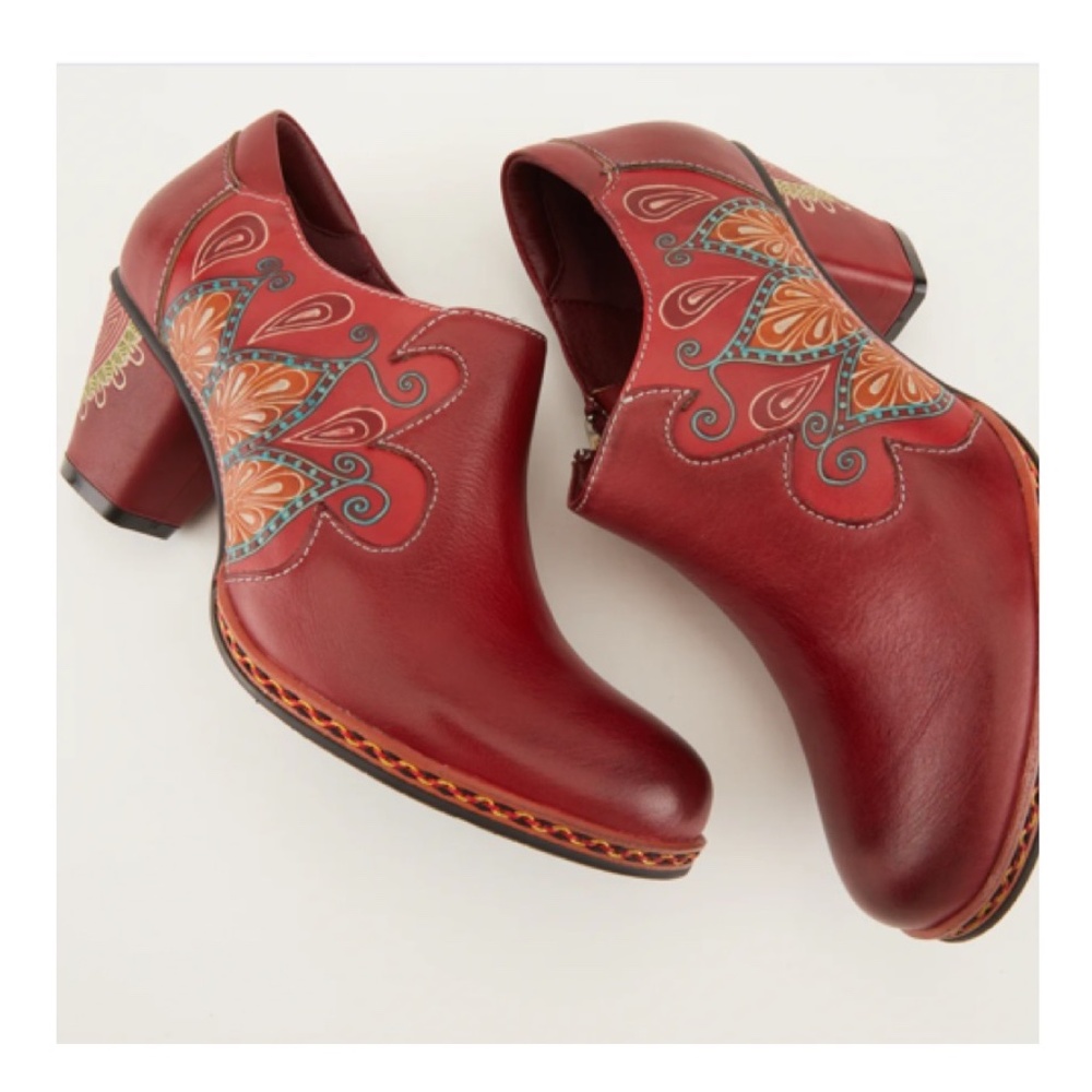 L'Artiste Zami Shoe Bootie size 37 (6.5/7)